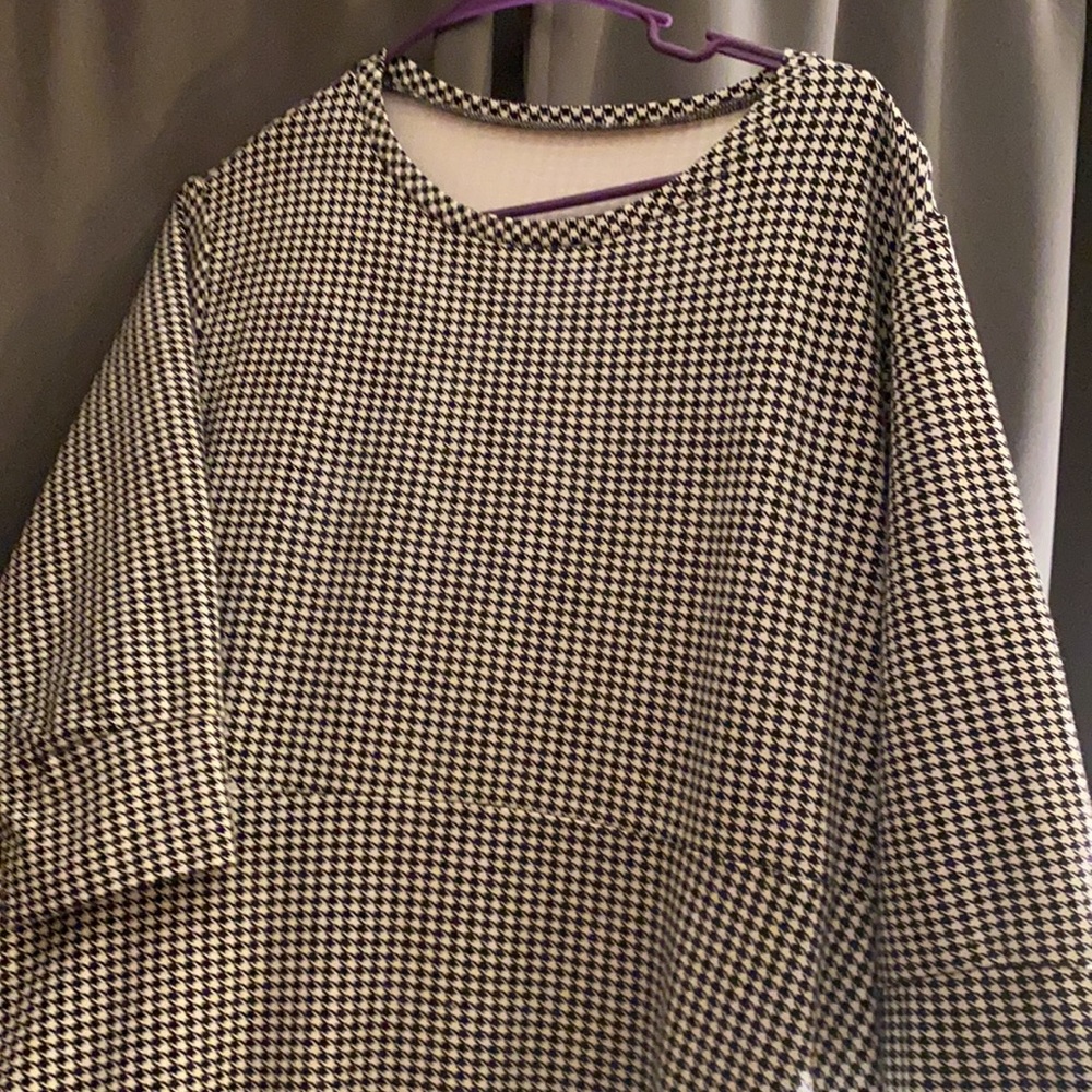 Custom top - Picture 2 of 3